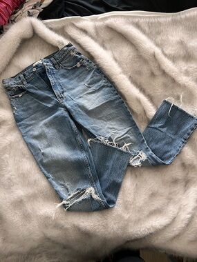 Abercrombie & Fitch The 90's Skinny High Rise Distressed Medium Wash Jeans 27/4r
